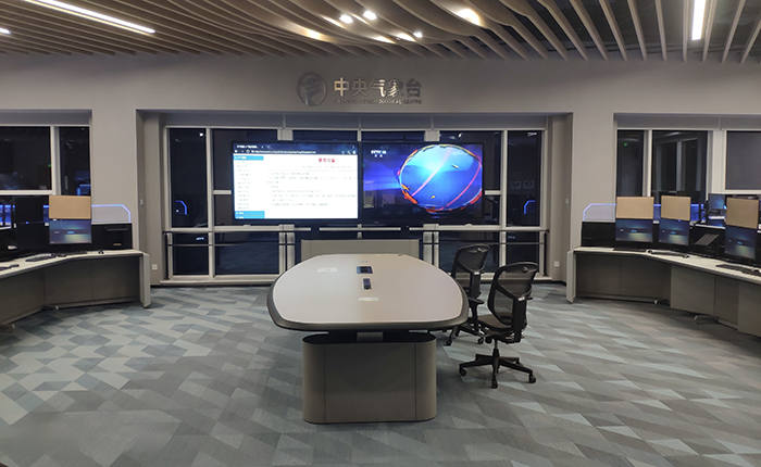 Office 700x430.jpg